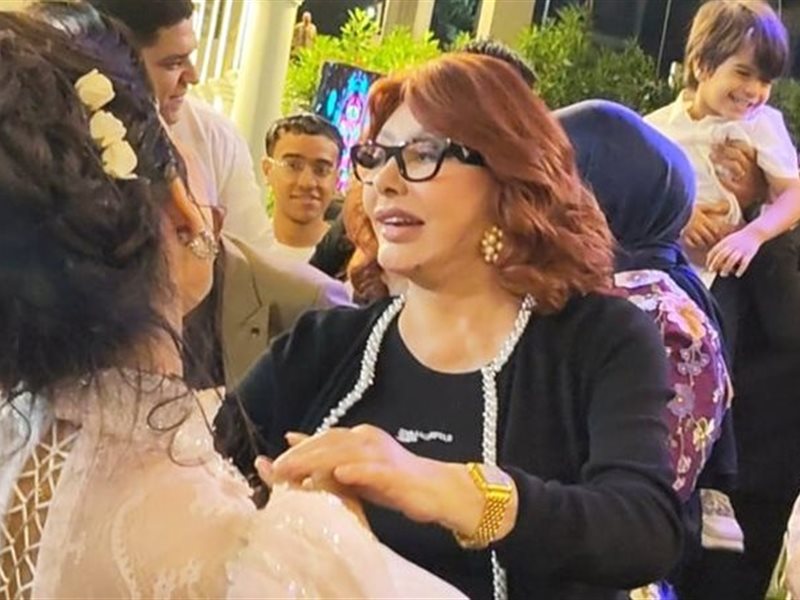نبيلة عبيد في حفل زفاف مدير أعمالها